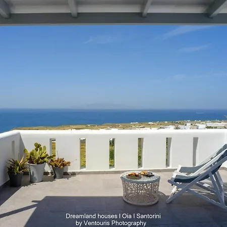 Dreamland ηouses * Oia